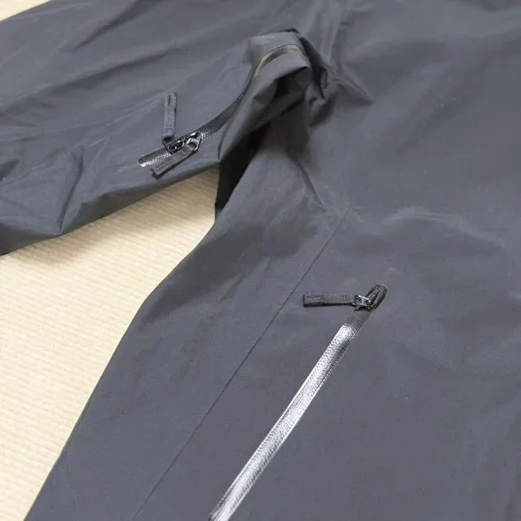 Arc'teryx Beta LT Series Black Rain Jacket